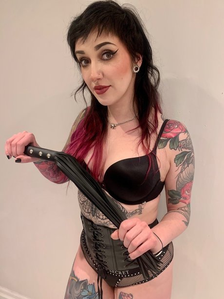 Missvantablack