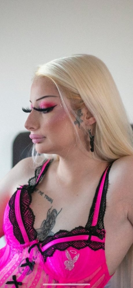 Foto desnuda filtrada de OnlyFans de Hollie Pie  Vip Page