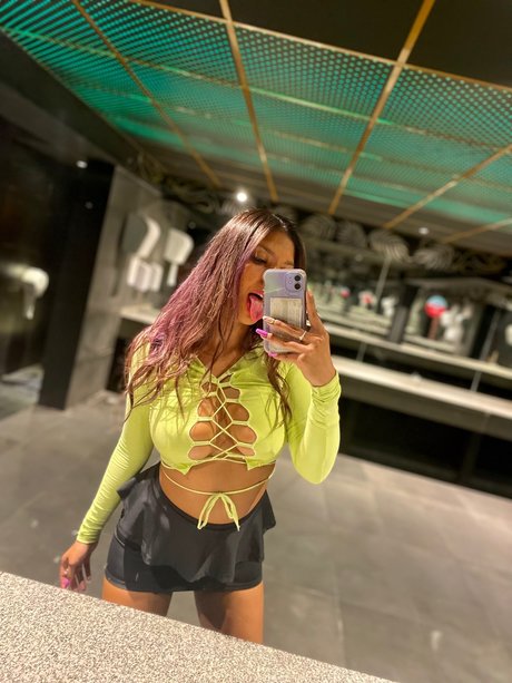 Foto desnuda filtrada de OnlyFans de Agos