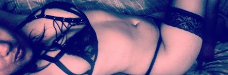 Foto desnuda filtrada de OnlyFans de Mizzlolabankz