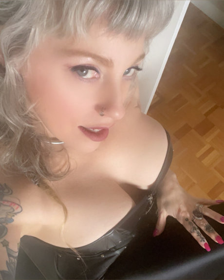 Foto desnuda filtrada de OnlyFans de muffyslayer