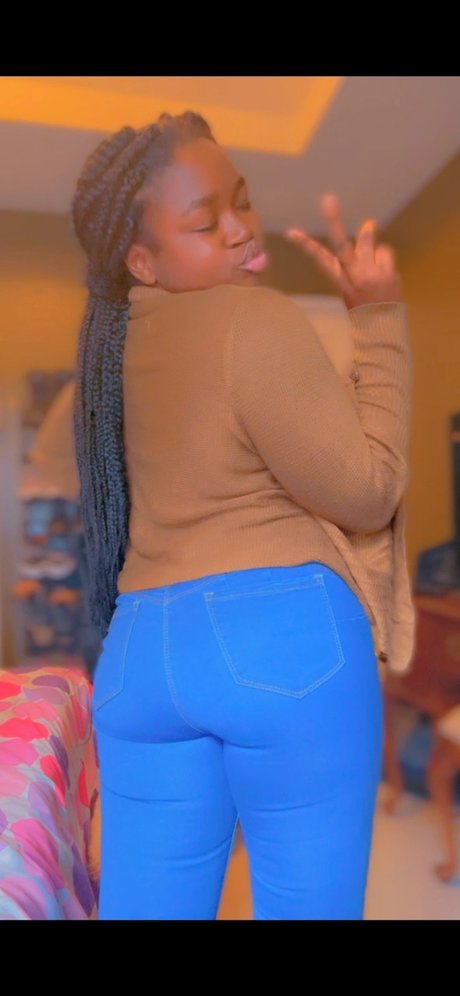 Foto desnuda filtrada de OnlyFans de Miya