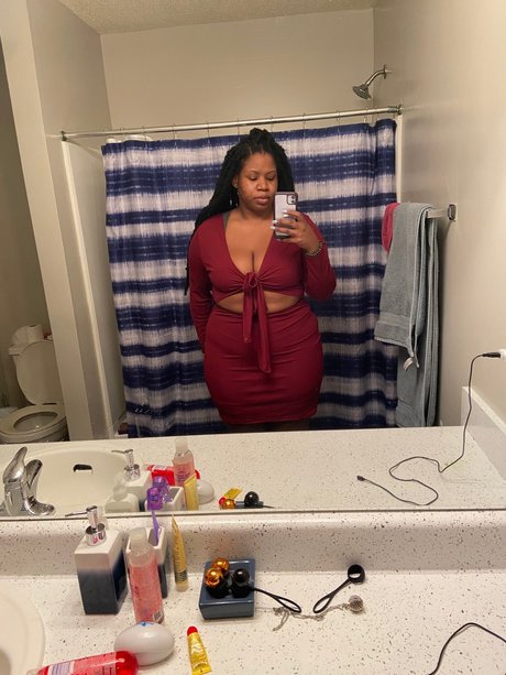 Foto desnuda filtrada de OnlyFans de juicythickie