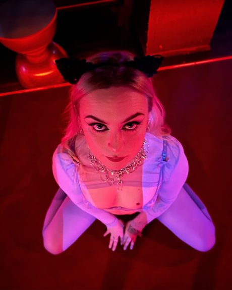 Allie Catt
