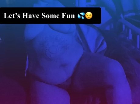 Foto desnuda filtrada de OnlyFans de Mommy 