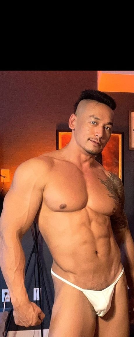 Foto desnuda filtrada de OnlyFans de Han Cross