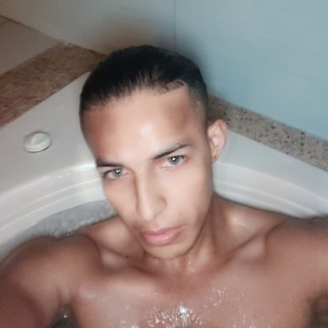 Foto desnuda filtrada de OnlyFans de Javier Muoz