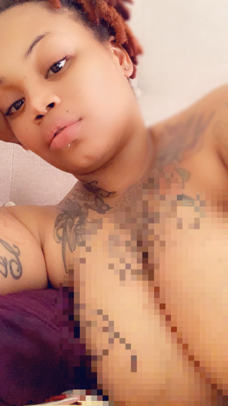 Foto desnuda filtrada de OnlyFans de Karmakreme