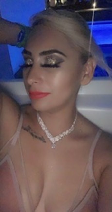 Foto desnuda filtrada de OnlyFans de Karla Star