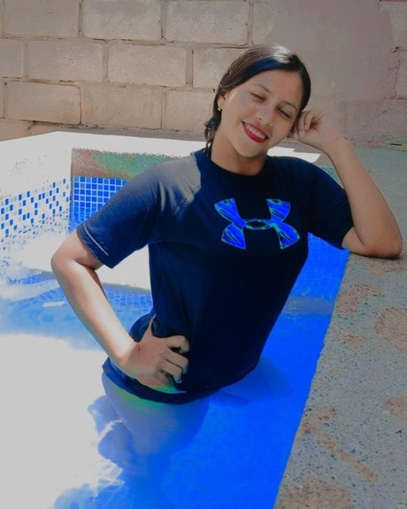 Foto desnuda filtrada de OnlyFans de Karlaya
