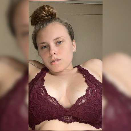 Hunnyy Babyypaid  Top 17 