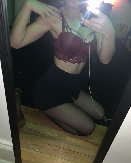 Foto desnuda filtrada de OnlyFans de Mistress Zara