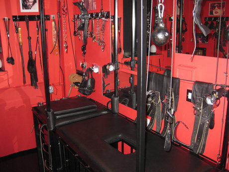 Mistress Zara