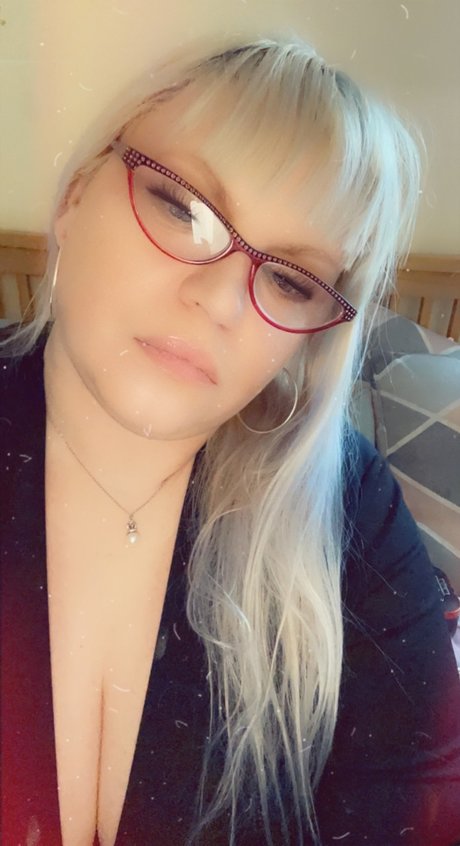 Foto desnuda filtrada de OnlyFans de Penny Leathers