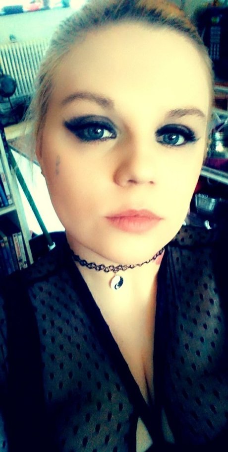 Mistressofthedark