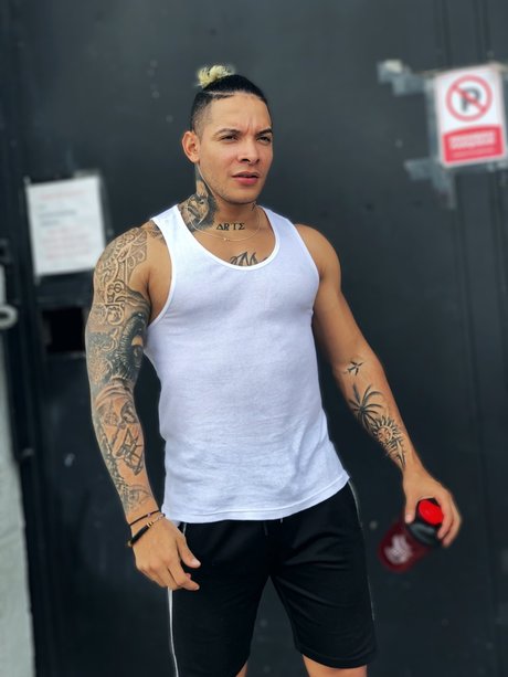 Foto desnuda filtrada de OnlyFans de Jeymo