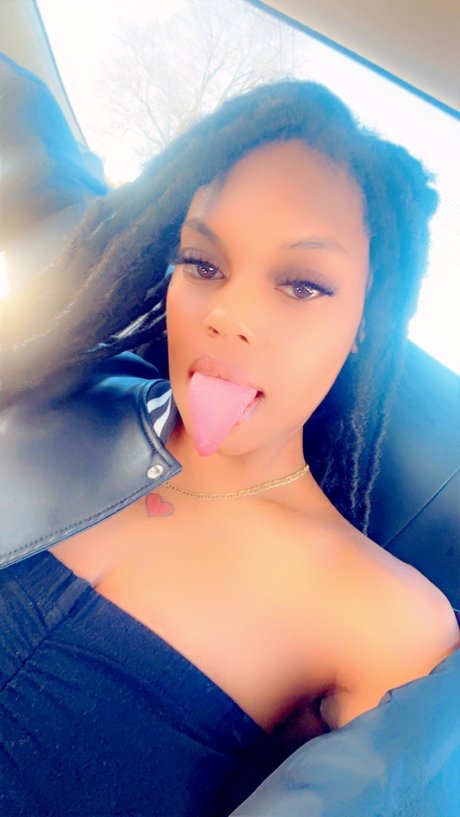 Foto desnuda filtrada de OnlyFans de Moonies