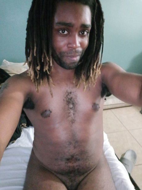 Foto desnuda filtrada de OnlyFans de Dontae Hitachiin