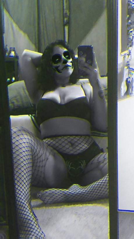 Foto desnuda filtrada de OnlyFans de Selene