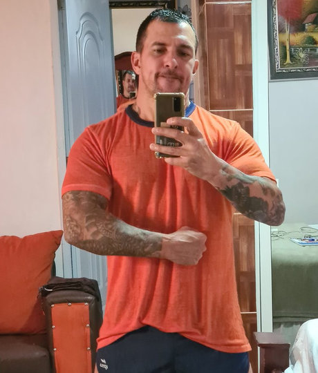 Foto desnuda filtrada de OnlyFans de Monty Cash