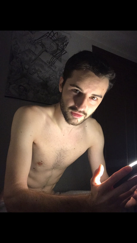 Foto desnuda filtrada de OnlyFans de Monsieur Grey