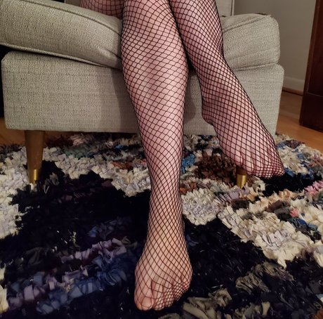 Foto desnuda filtrada de OnlyFans de Monroevillefeet And Toes