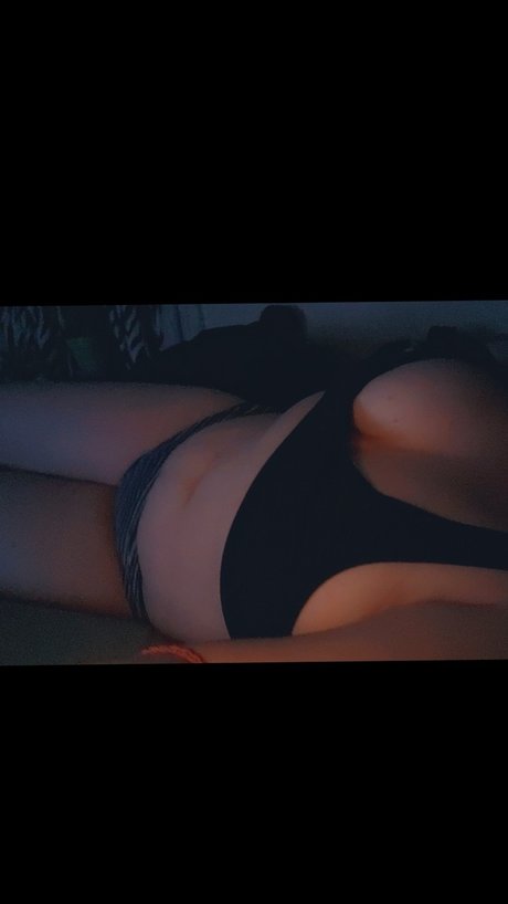 Foto desnuda filtrada de OnlyFans de Momo
