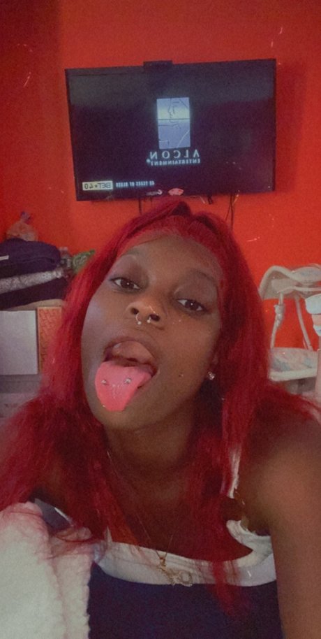 Foto desnuda filtrada de OnlyFans de Throat Fairy 