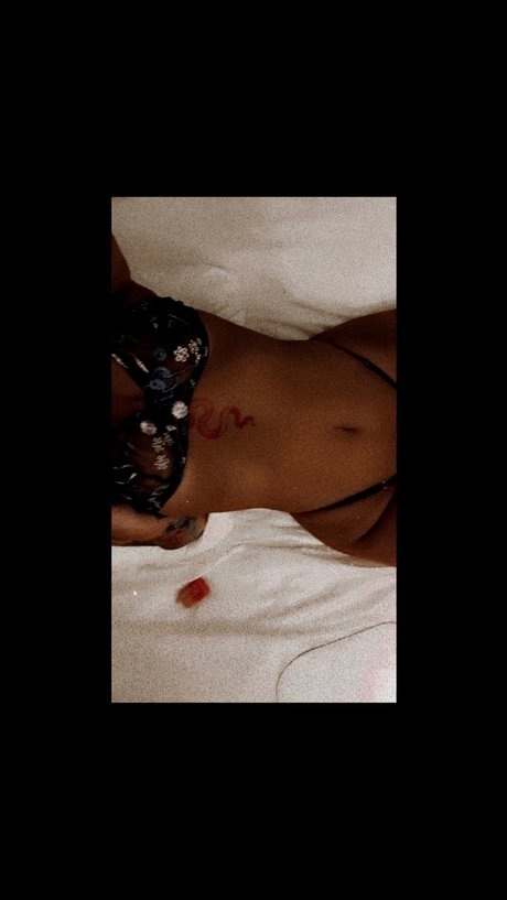 Foto desnuda filtrada de OnlyFans de Aria