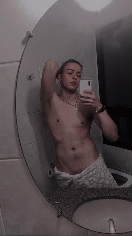 Foto desnuda filtrada de OnlyFans de Hottourist