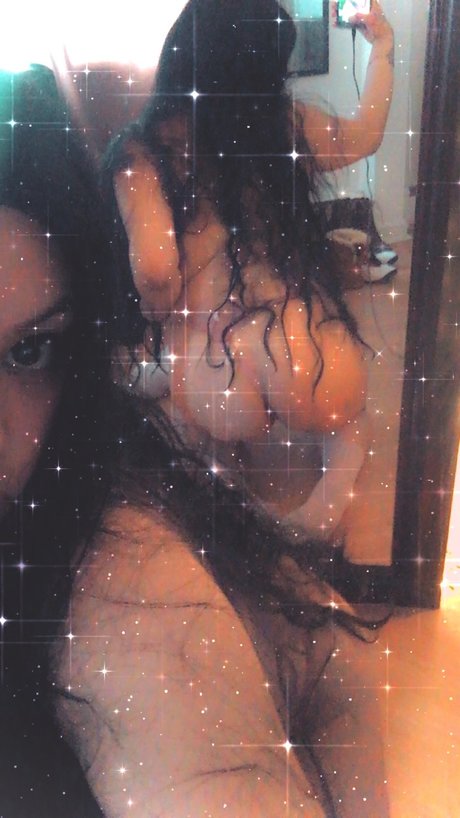 Foto desnuda filtrada de OnlyFans de Exoticaalivexoxo