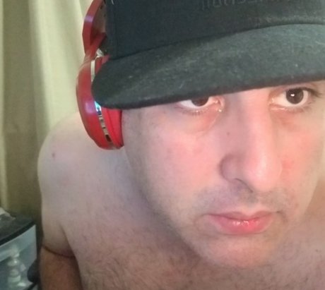 Foto desnuda filtrada de OnlyFans de Al13n