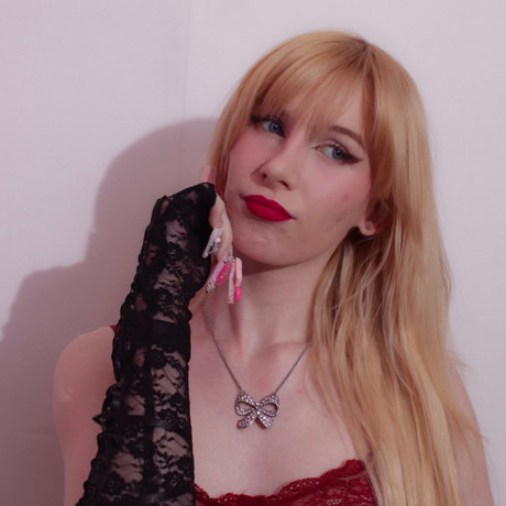 Foto desnuda filtrada de OnlyFans de Hattie Bardot 
