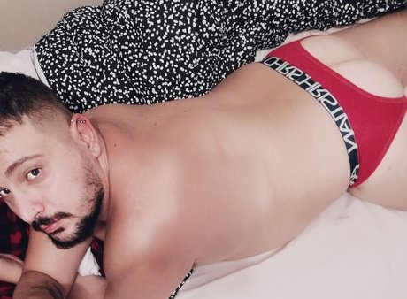 Foto desnuda filtrada de OnlyFans de Horrorbear