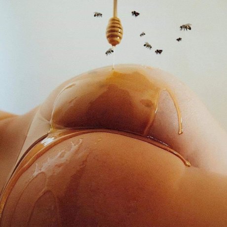 Foto desnuda filtrada de OnlyFans de Honey
