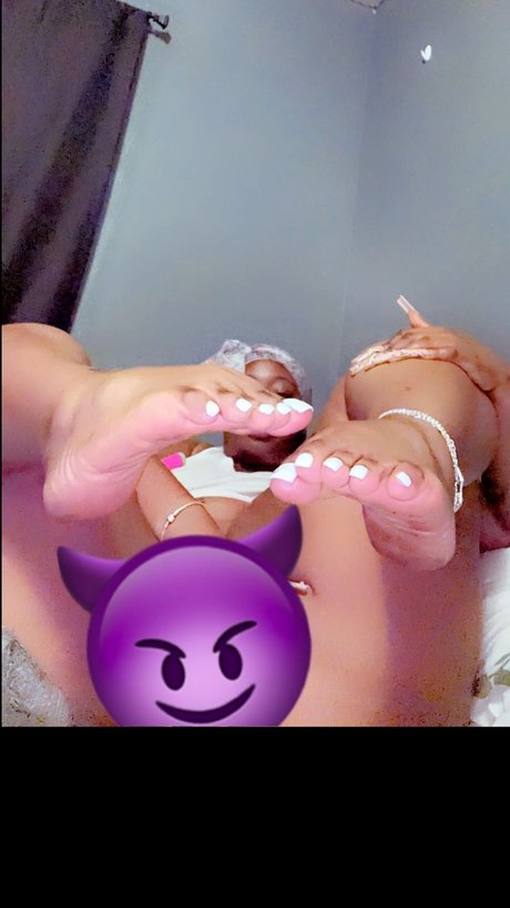 Foto desnuda filtrada de OnlyFans de Mshon3y