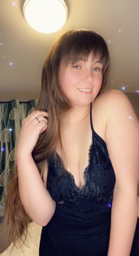 Foto desnuda filtrada de OnlyFans de Ms Hollyhawk
