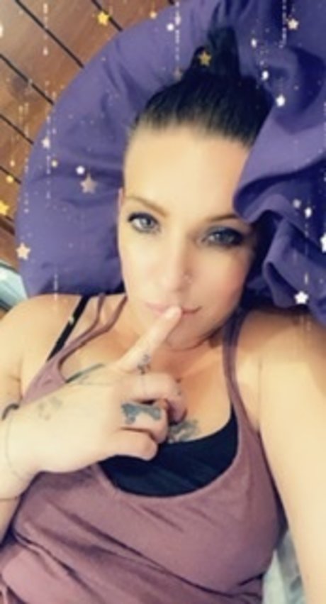 Foto desnuda filtrada de OnlyFans de Queenofthebrokenhearted420