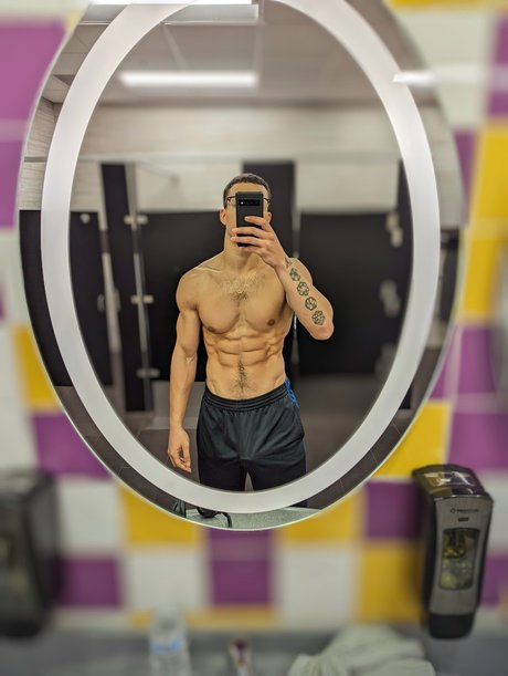 Foto desnuda filtrada de OnlyFans de Dreamy Trainer 