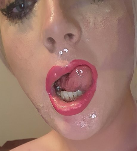 Deepthroat Queen Lana