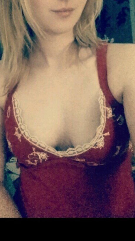 Foto desnuda filtrada de OnlyFans de Isabell