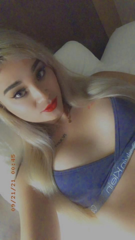 Foto desnuda filtrada de OnlyFans de Mina Rose