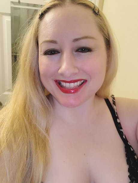Foto desnuda filtrada de OnlyFans de Anastasia