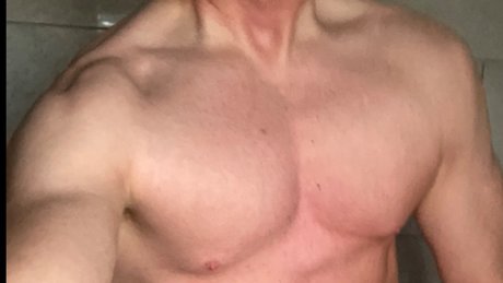 Foto desnuda filtrada de OnlyFans de Mr Walton