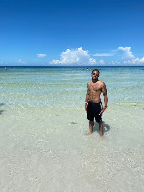 Foto desnuda filtrada de OnlyFans de Tzeph