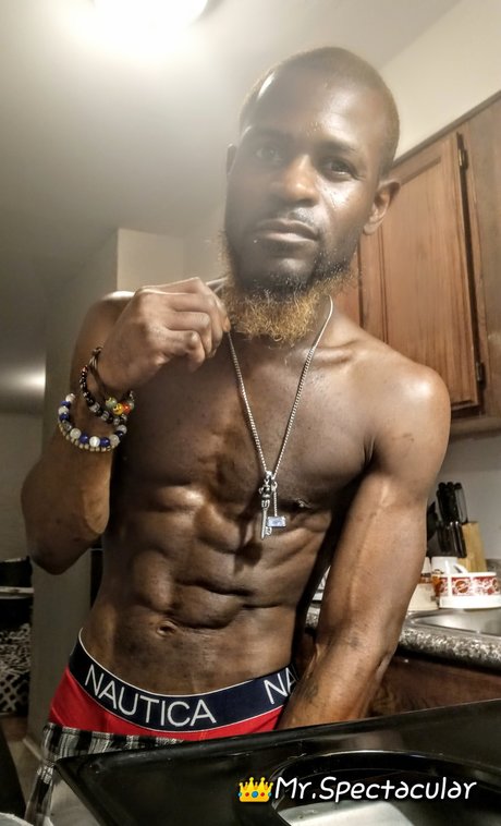 Foto desnuda filtrada de OnlyFans de Masculinesatyr