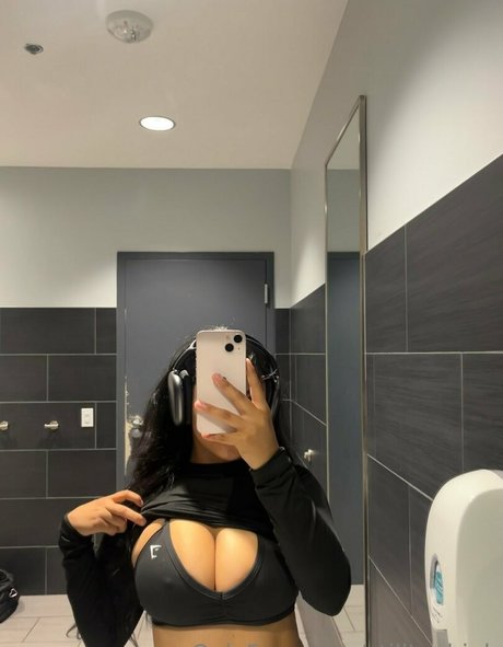 Stilltoohigh Foto desnuda filtrada de OnlyFans de Stilltoohigh #4