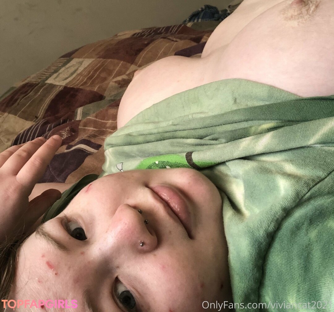 Foto desnuda filtrada de OnlyFans de Viviancat2021 #4 Foto desnuda filtrada de OnlyFans de Viviancat2021 #4