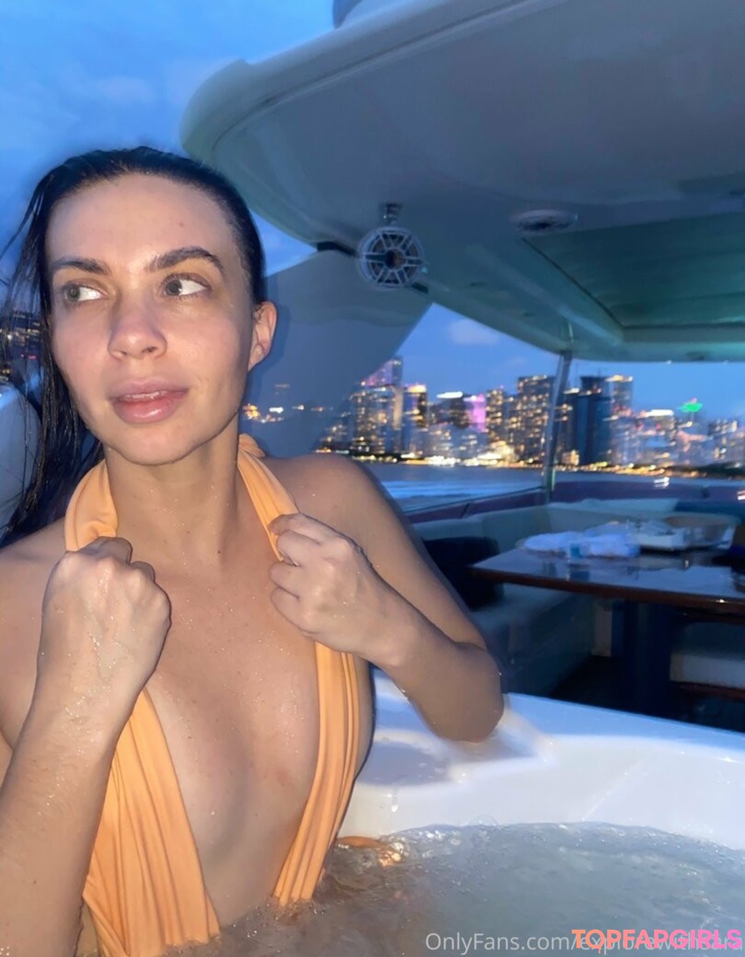 Foto desnuda filtrada de OnlyFans de Withlovesaraxo #52 Foto desnuda filtrada de OnlyFans de Withlovesaraxo #52