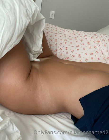 Foto desnuda filtrada de OnlyFans de Ellaenchanted2
